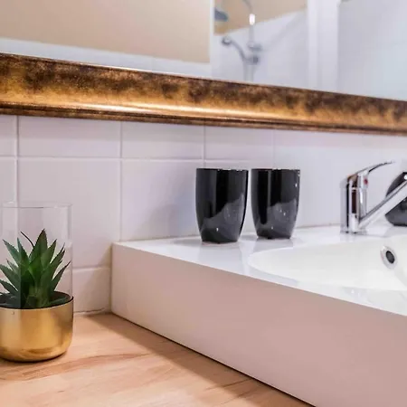 Moderne Erlebnisberg 2 Bis 4 Personen Direkt Am Skilift Und Bikepark アパート *