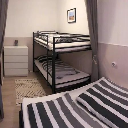 Moderne Erlebnisberg 2 Bis 4 Personen Direkt Am Skilift Und Bikepark * ヴィンターベルク